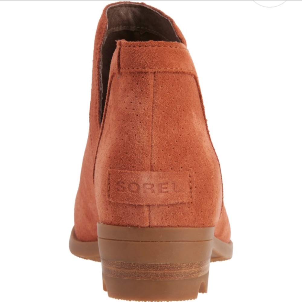 NIB Sorel Lolla Cut Out Booties Suede -Waterproof - Picture 3 of 11